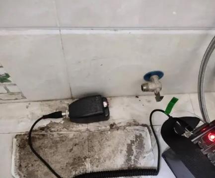 龙圩屋顶漏水维修公司分享下卫生间漏水的危害及解决方法